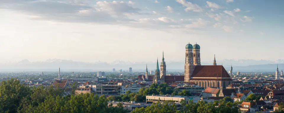 Illustrated panoramic view representing München, Germany, in natural weather light